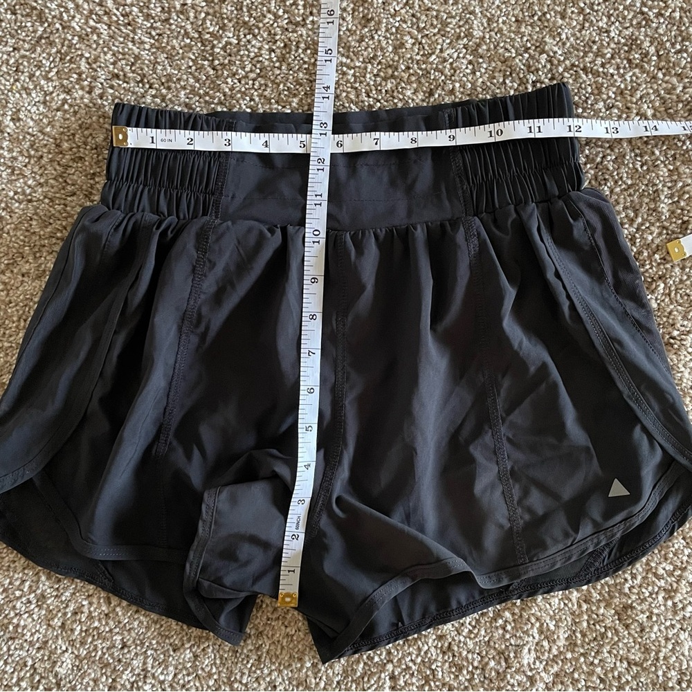 NWOT Balance Athletica Vitality Breeze Shorts Women’s XS Black Track Thong Liner - Picture 11 of 12
